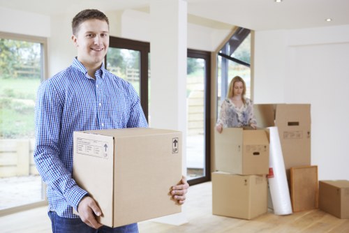 Local packing services in Pentonville with labelled moving boxes